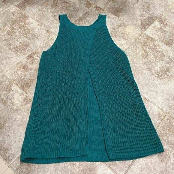 NWT Universal Thread Envelope Sweater Tank Top Green Knit Small Crew Neck - Picture 4 of 9